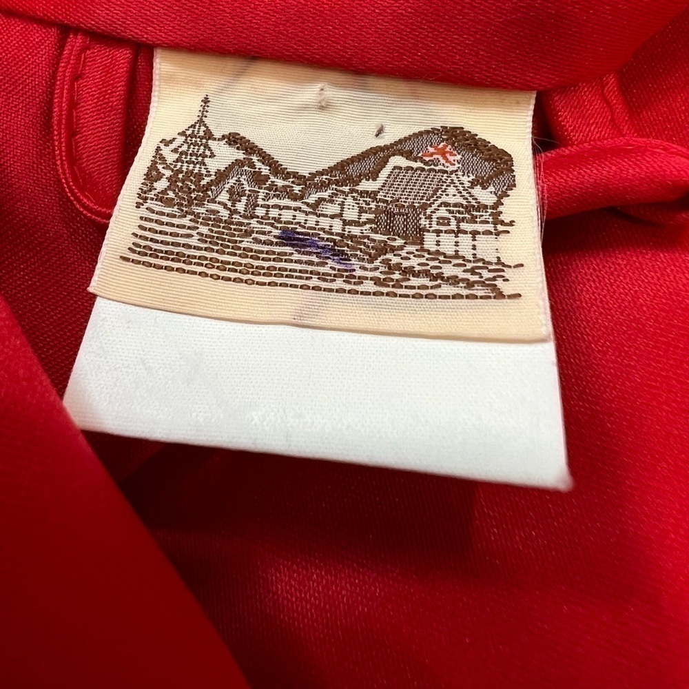 Vintage Japanese Silky Embroidered Double Sided Red Robe - Picture 5 of 8